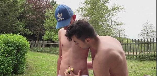  Cocksucking twunk jocks in shorts jerking off